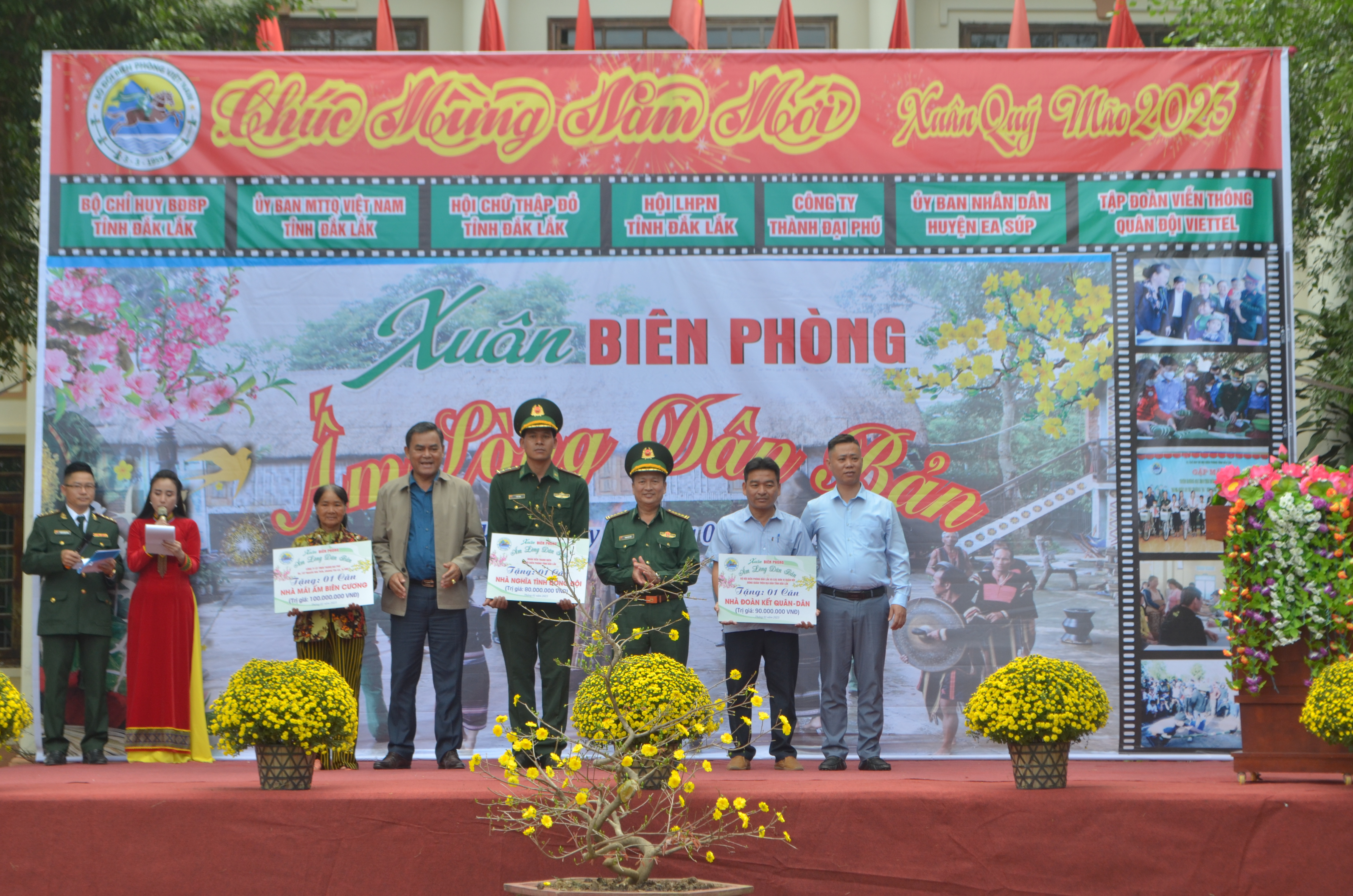 Chương trình “Xuân biên phòng, ấm lòng dân bản” tại Đắk Lắk