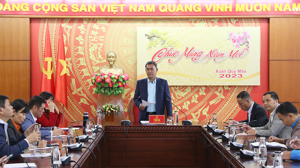 Họp Ban Chỉ đạo chăm lo Tết Nguyên đán Quý Mão năm 2023