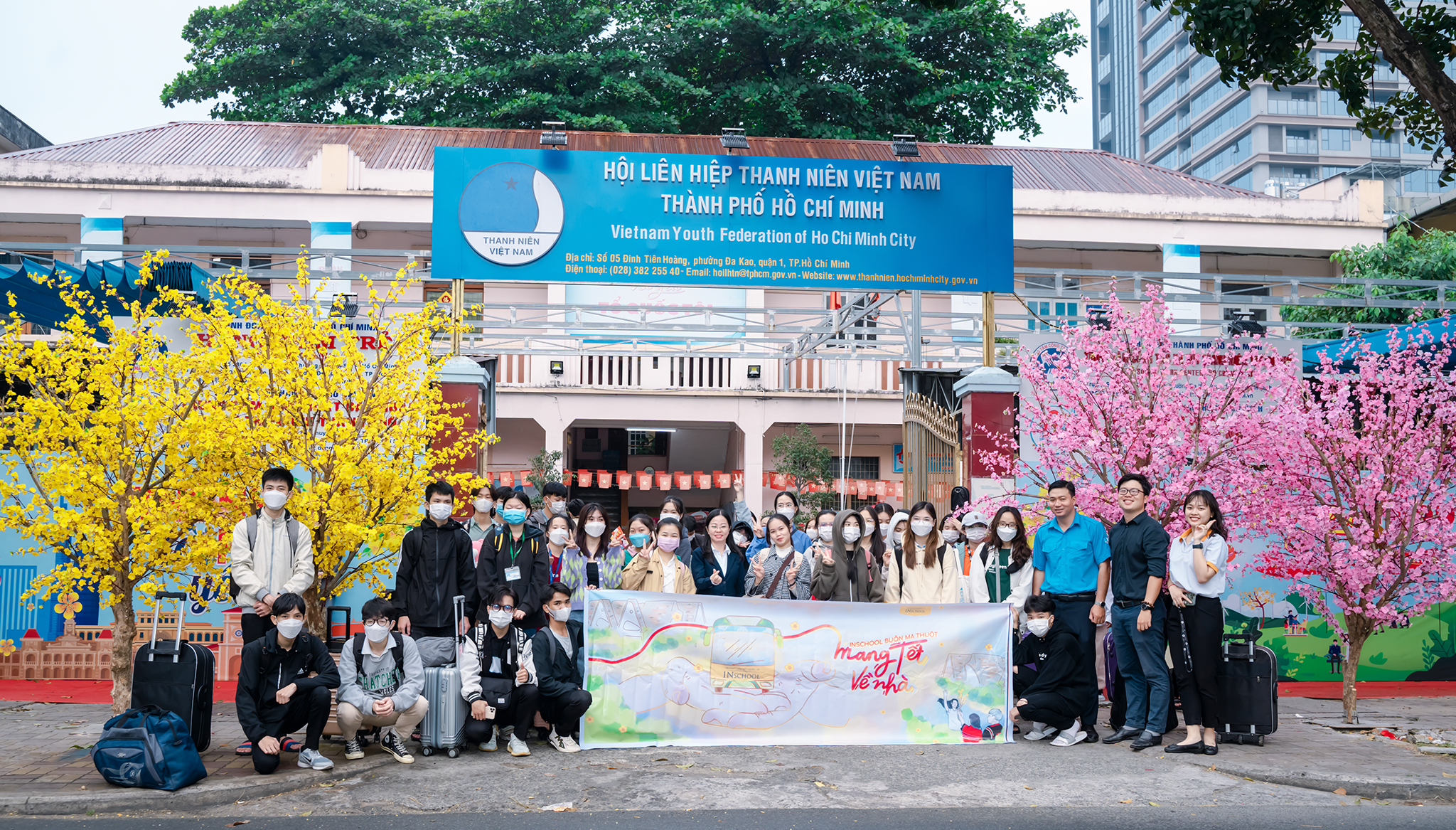 Chuyến xe 0 đồng “INschool Buôn Ma Thuột - Mang tết về nhà” hỗ trợ hàng trăm sinh viên về quê đón Tết