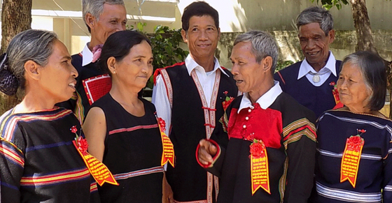 Quyết định phê duyệt danh sách người có uy tín trong đồng bào dân tộc thiểu số trên địa bàn tỉnh giai đoạn 2023 - 2027