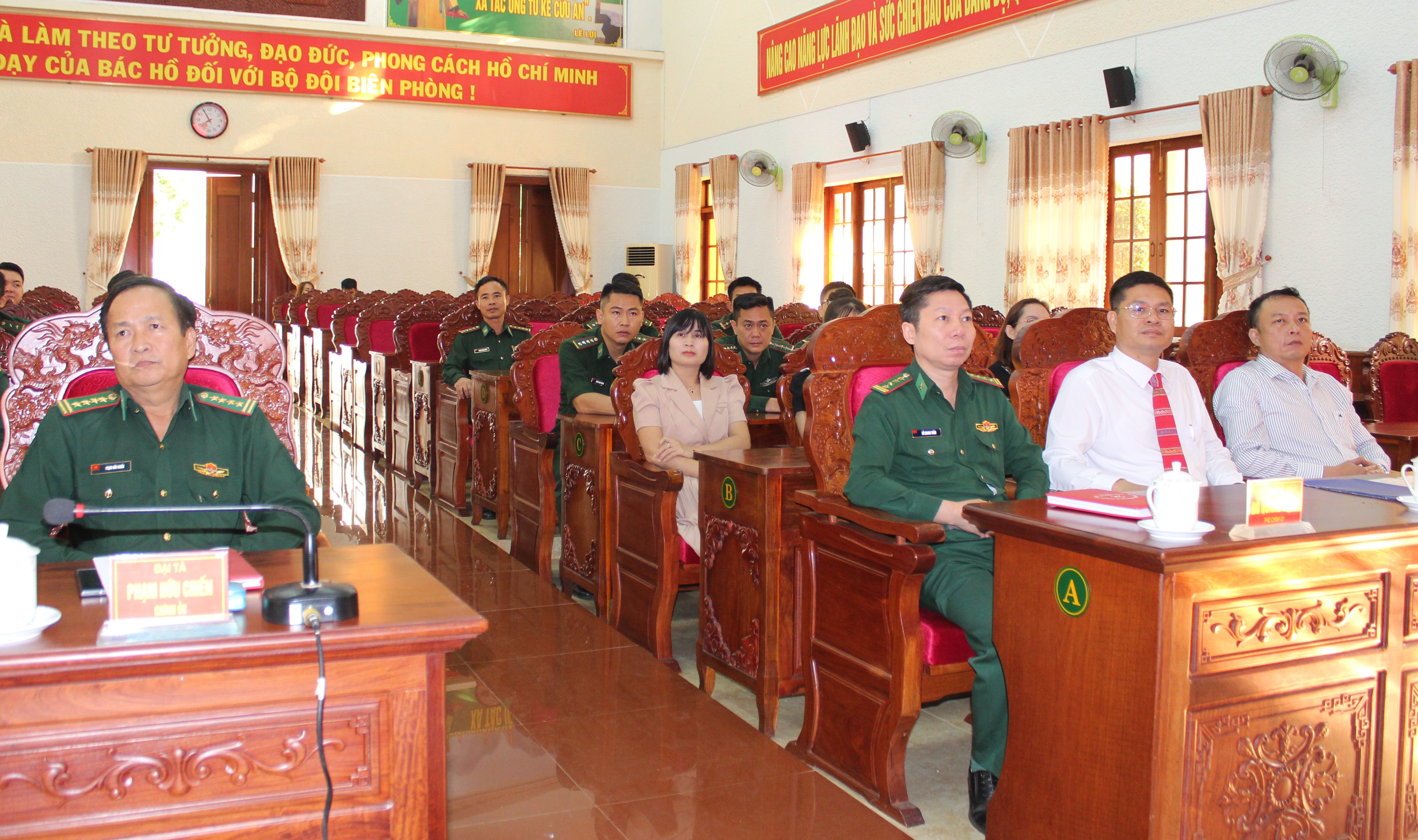 Bộ đội Biên phòng tỉnh Đắk Lắk khai giảng lớp học tiếng Ê đê