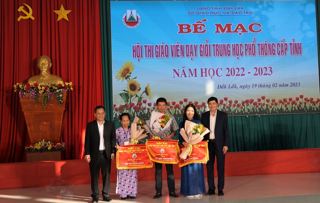 Bế mạc Hội thi giáo viên dạy giỏi THPT cấp tỉnh năm học 2022 – 2023