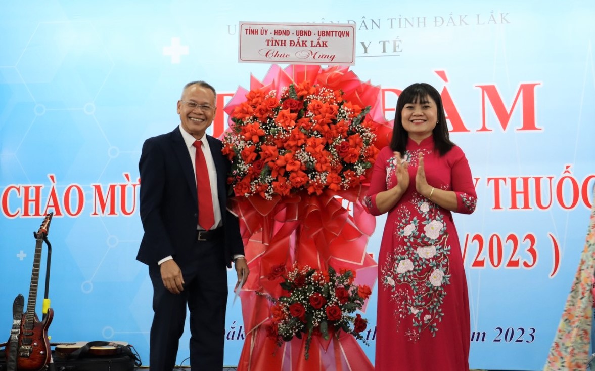 Toạ đàm chào mừng 68 năm Ngày thầy thuốc Việt Nam 27/2