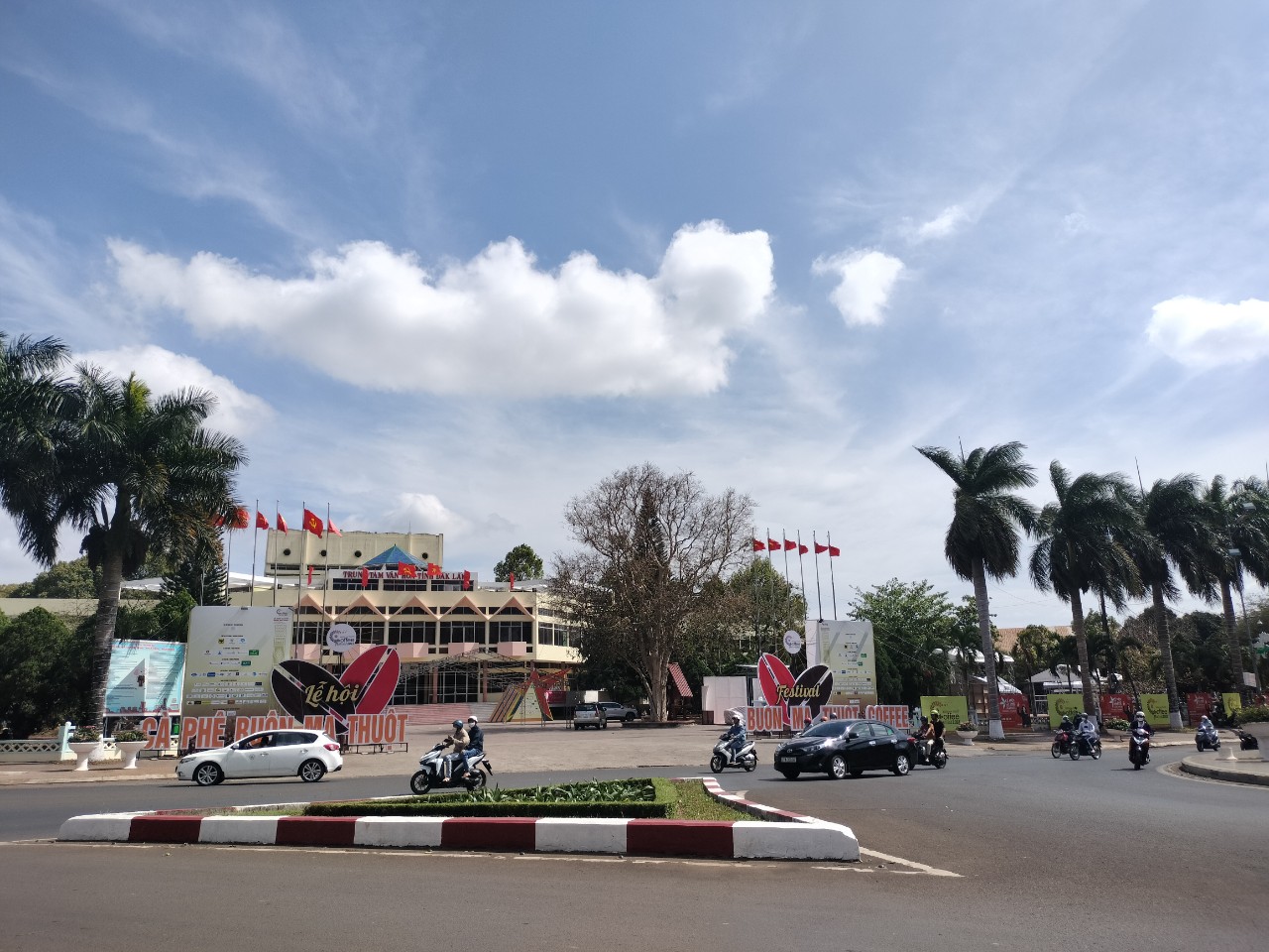 Thành phố Buôn Ma Thuột chuẩn bị điều kiện tốt nhất cho du khách đến với Lễ hội cà phê