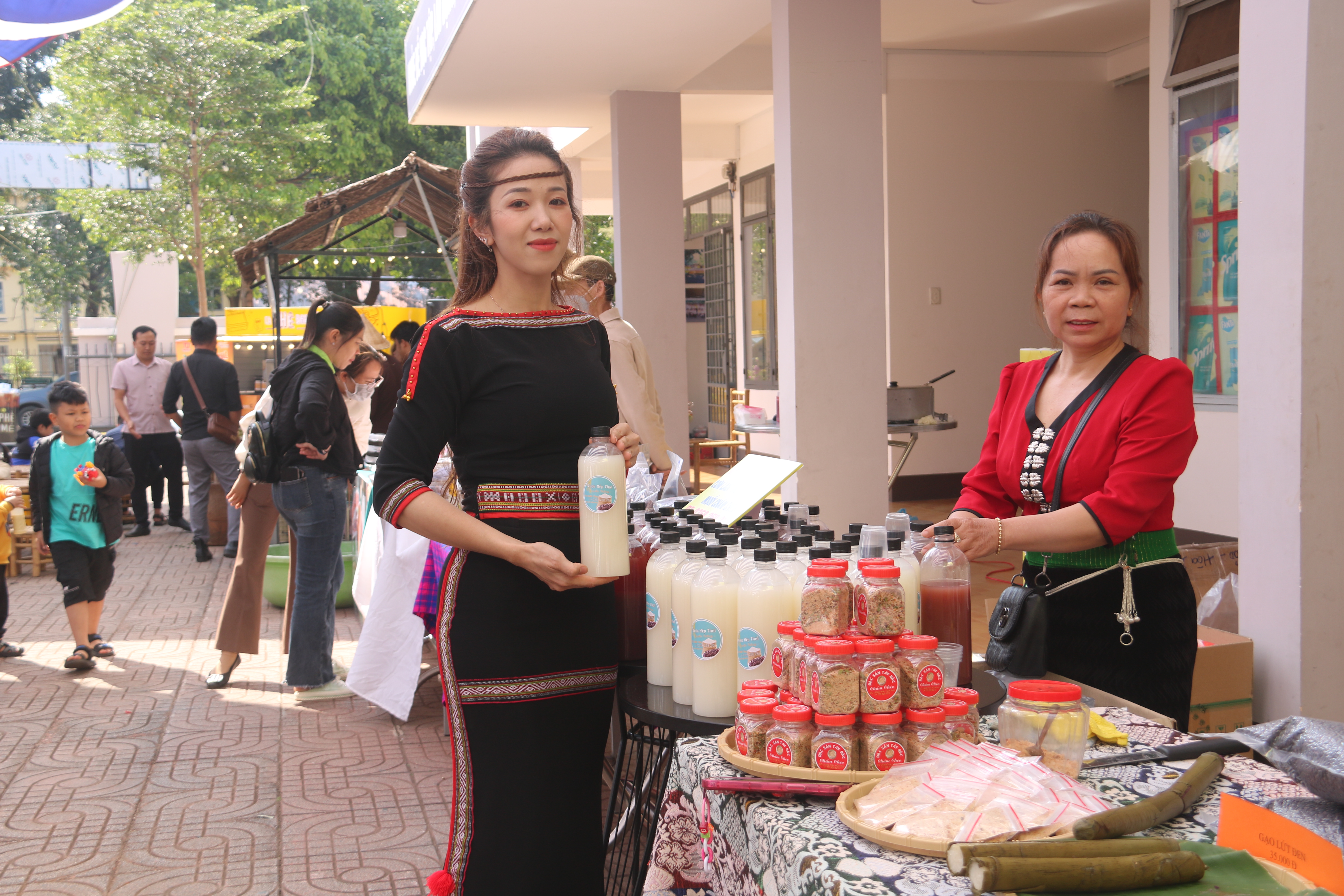 Khai mạc Phiên chợ Ban Mê