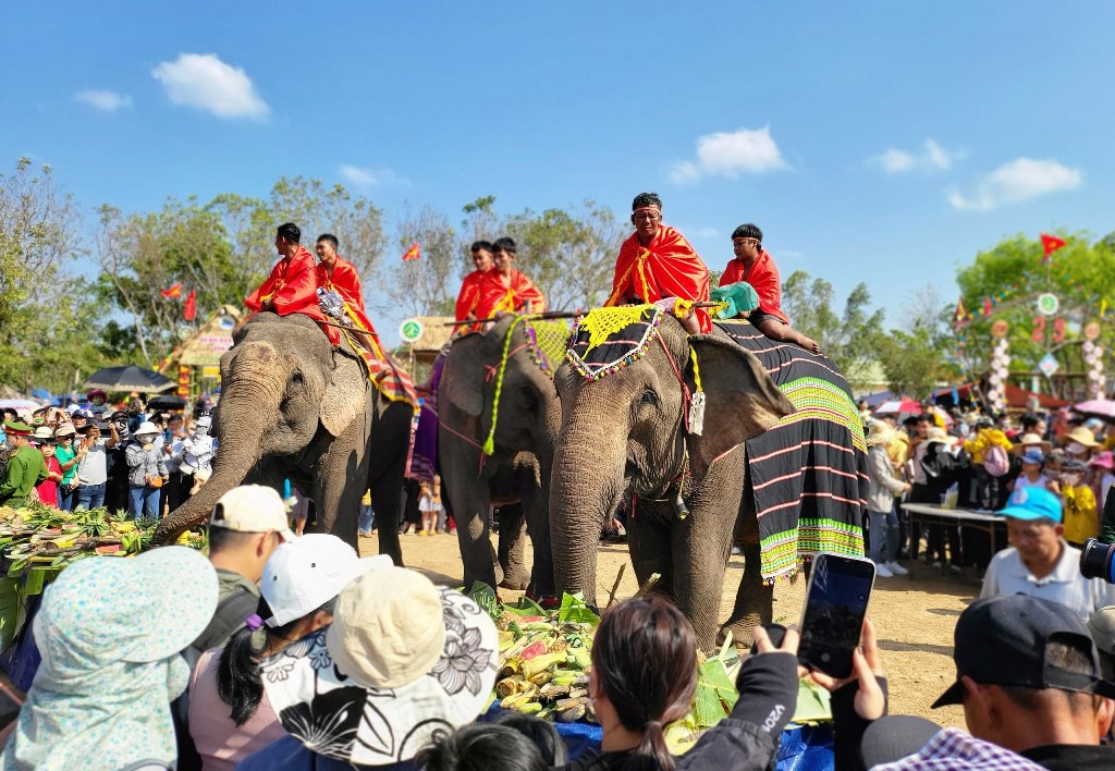 Khai mạc Hội voi Buôn Đôn năm 2023