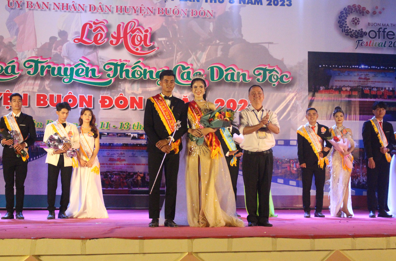 Chung kết liên hoan Văn hoá cồng chiêng, dân ca, dân vũ