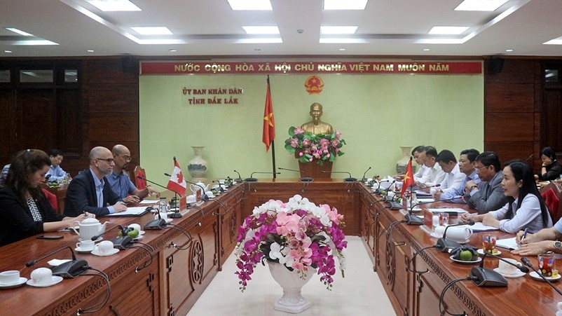 Dak Lak People's Committee meets with the Embassy of Canada