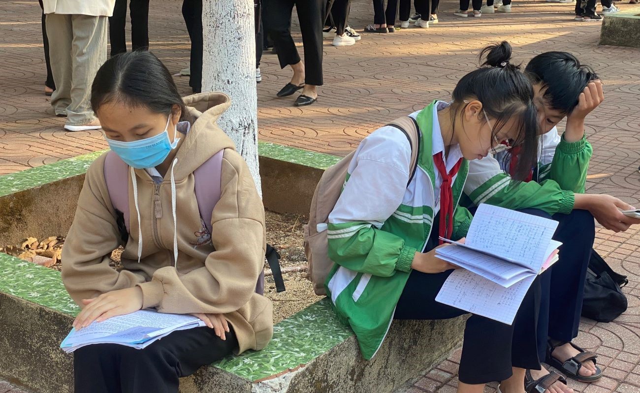 744 students participated in the provincial excellent students contest at the lower secondary level for the school year 2022-2023