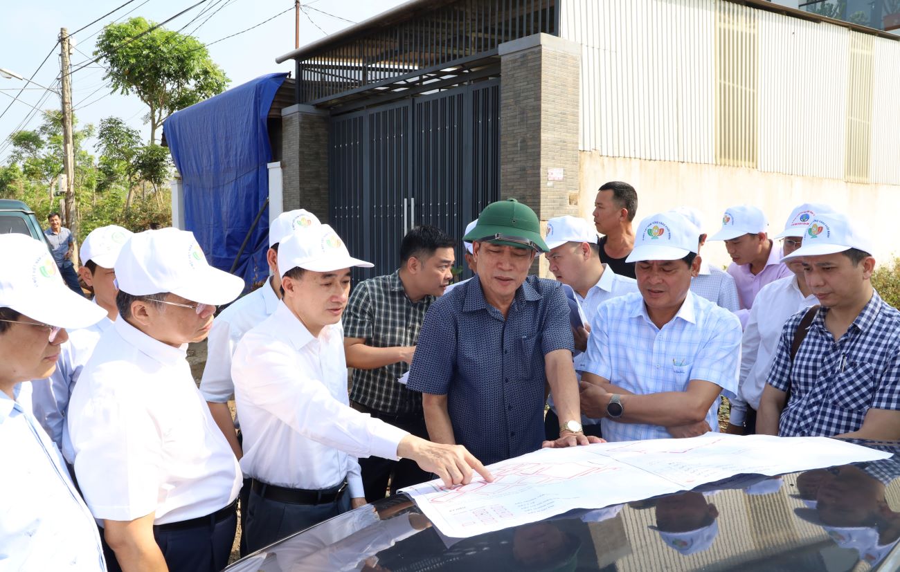 Thứ trưởng Bộ Y tế làm việc với UBND tỉnh về triển khai Dự án xây dựng Bệnh viện đa khoa Trung ương khu vực Tây Nguyên