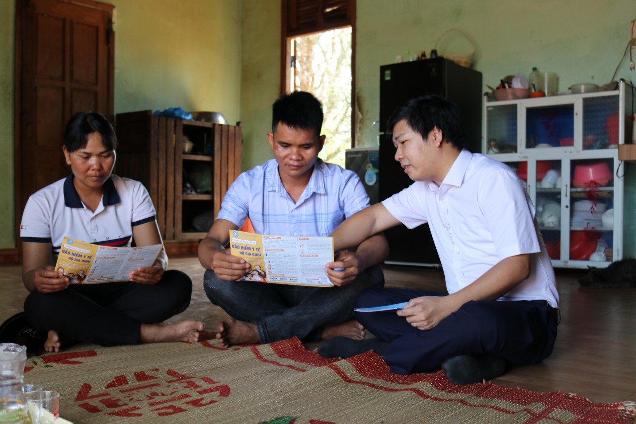 Đắk Lắk triển khai hiệu quả chính sách hỗ trợ đóng bảo hiểm y tế cho hộ gia đình có mức sống trung bình.