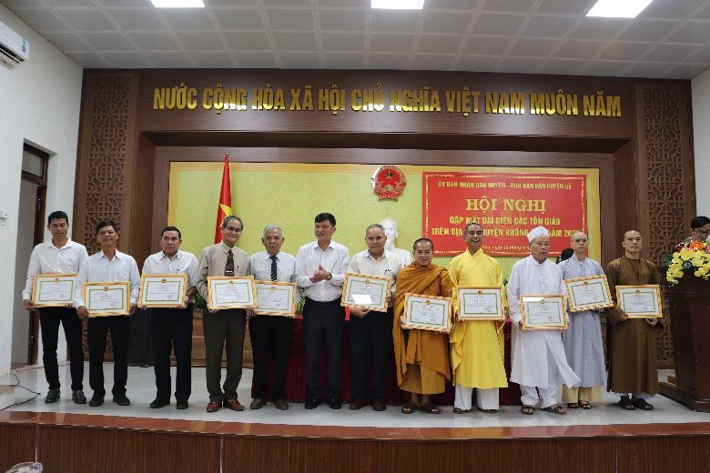 Meeting with representatives of religions in Krong Ana district in 2023