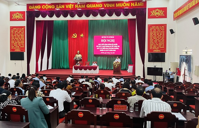 Hội nghị Ban Chấp hành Đảng bộ huyện M’Drắk (mở rộng) lần thứ 13