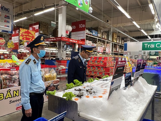 Cục Quản lý thị trường tỉnh Đắk Lắk xử phạt 21 cơ sở vi phạm an toàn thực phẩm