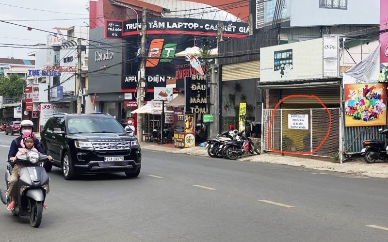 Thành phố Buôn Ma Thuột ra quân xử lý nạn xâm chiếm vỉa hè trái phép