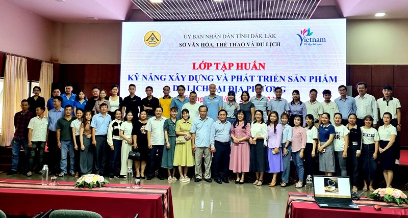 Tập huấn kỹ năng xây dựng và phát triển sản phẩm du lịch tại địa phương