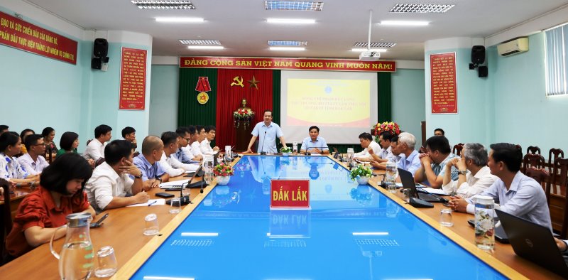 Thứ trưởng Bộ Thông tin và Truyền thông Phạm Đức Long thăm, làm việc với Sở Thông tin và Truyền thông