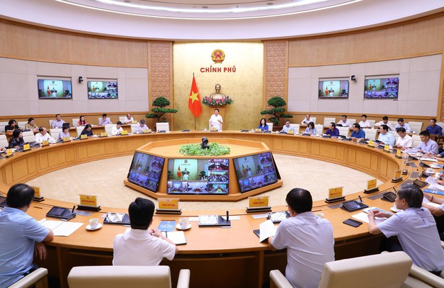 Xây dựng chính sách toàn diện nhằm triển khai hiệu quả Luật Khám bệnh, chữa bệnh