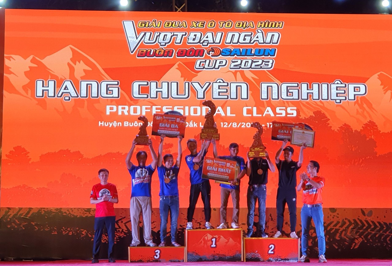 Bế mạc và trao thưởng Giải đua xe ô tô địa hình 'Thử thách vượt Đại ngàn - Buôn Đôn Sailun Cup 2023'