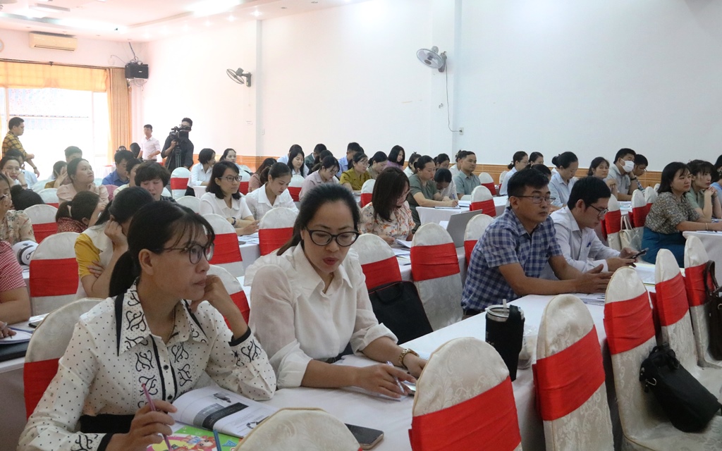 Khai giảng lớp Bồi dưỡng về cải cách hành chính năm 2023