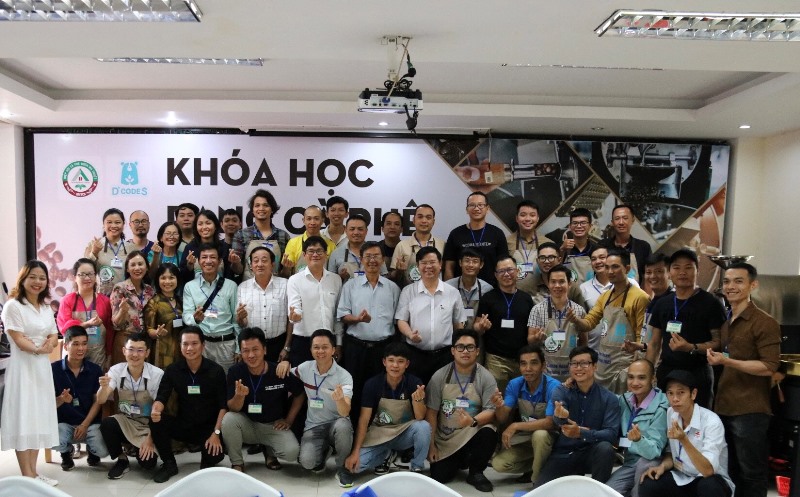 Hiệp hội cà phê Buôn Ma Thuột khai mạc khóa học “rang cà phê”