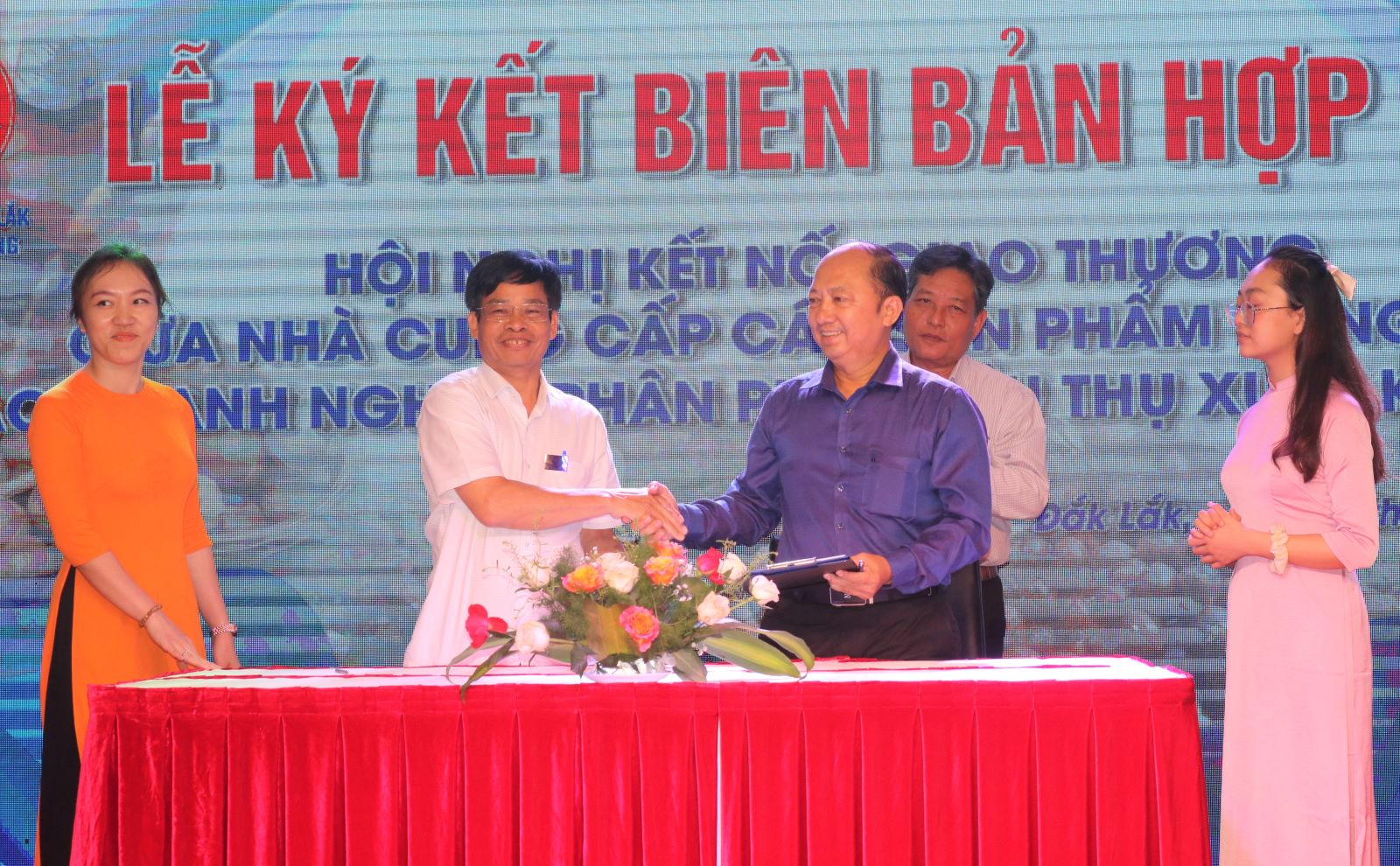 Kết nối giao thương giữa nhà cung cấp các sản phẩm nông sản với doanh nghiệp phân phối, tiêu thụ xuất khẩu