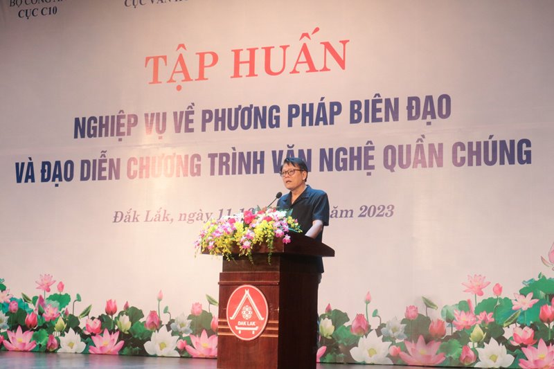 Tập huấn nghiệp vụ về phương pháp biên đạo và đạo diễn chương trình văn nghệ quần chúng năm 2023