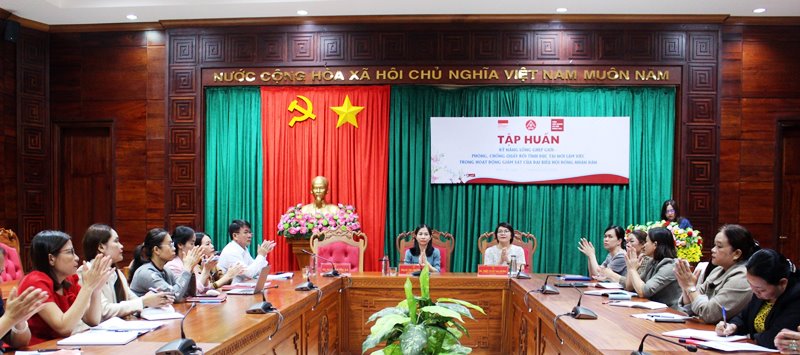 Tập huấn kỹ năng lồng ghép giới và phòng, chống quấy rối tình dục