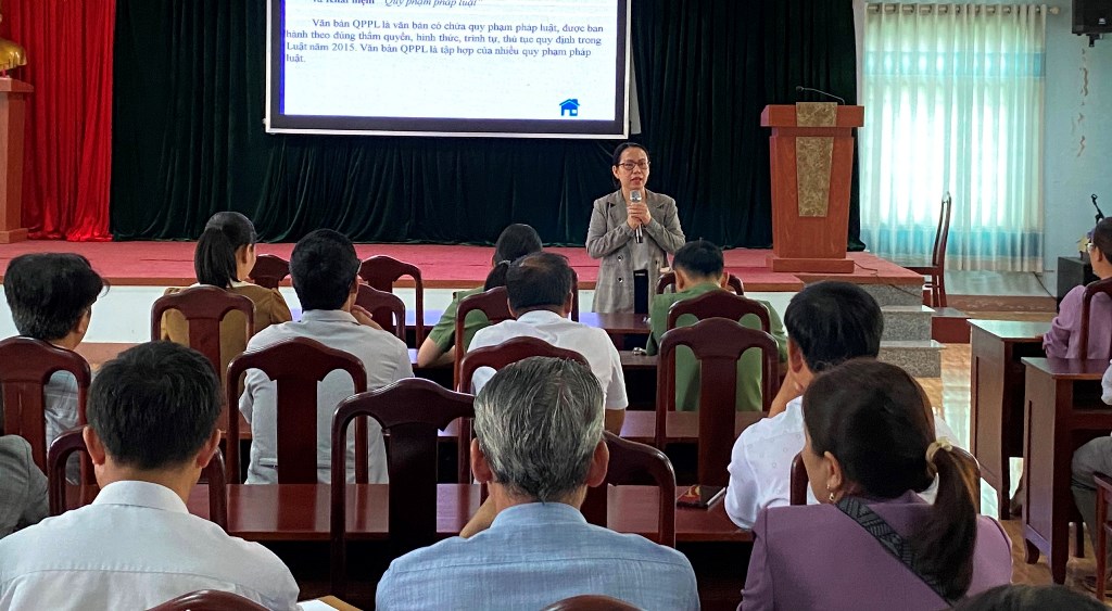 Hội nghị tập huấn công tác xây dựng, rà soát, hệ thống hoá văn bản quy phạm pháp luật