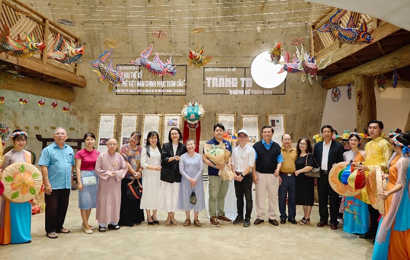 Bảo tàng Thế giới Cà phê tổ chức Triển lãm chuyên đề “Trăng ta – Đường về trăm năm”