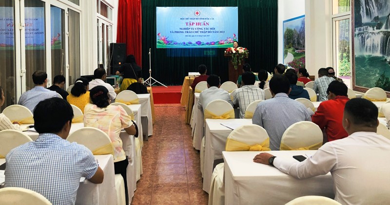 Hội Chữ Thập đỏ tập huấn nghiệp vụ kỹ năng sơ cấp cứu ban đầu cho cán bộ cơ sở