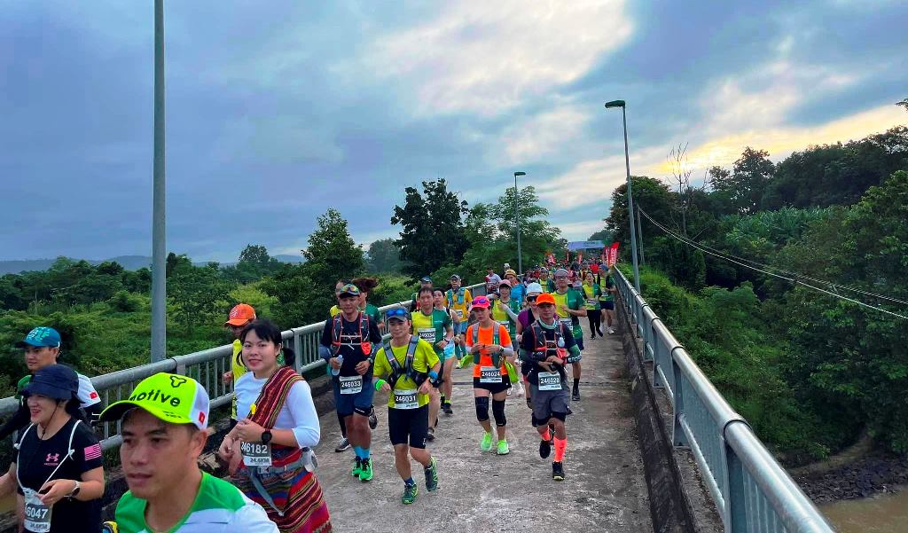 Hơn 600 vận động viên tham dự Giải chạy bộ địa hình 