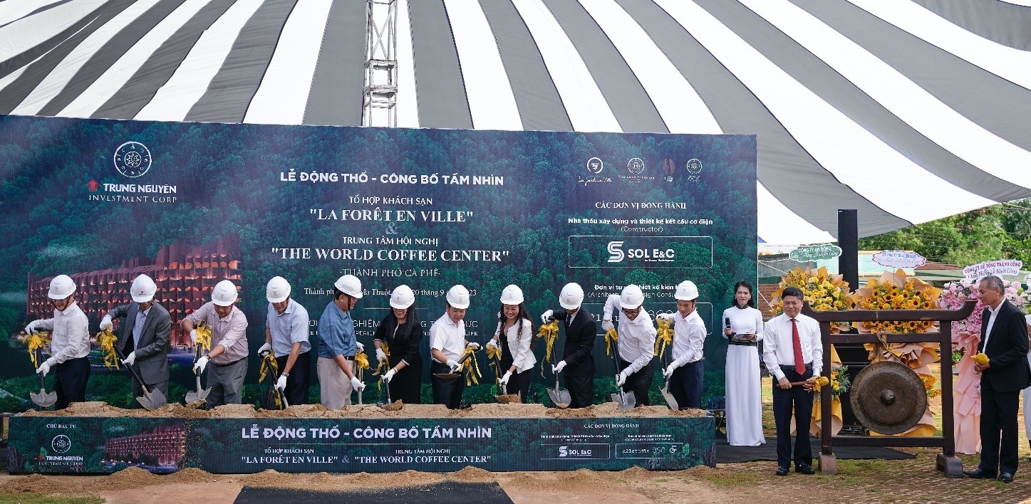 Trung Nguyen Legend organizes the groundbreaking ceremony and announces the vision for the La Forêt En Ville Hotel complex