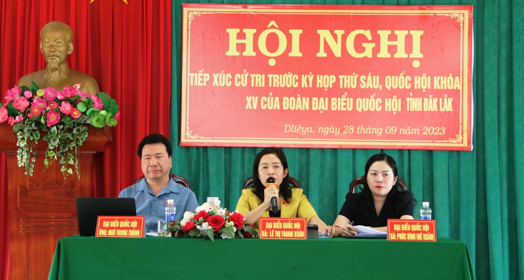 Đoàn đại biểu Quốc hội tỉnh tiếp xúc cử tri trước kỳ họp thứ Sáu, Quốc hội khóa XV