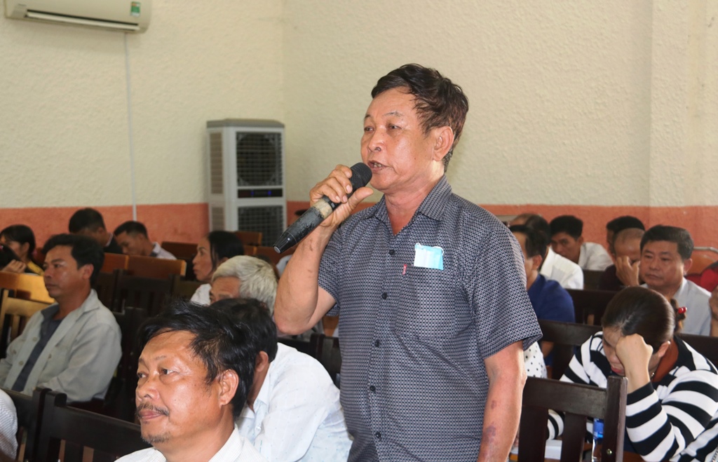 Đoàn đại biểu Quốc hội tỉnh tiếp xúc cử tri tại huyện Buôn Đôn