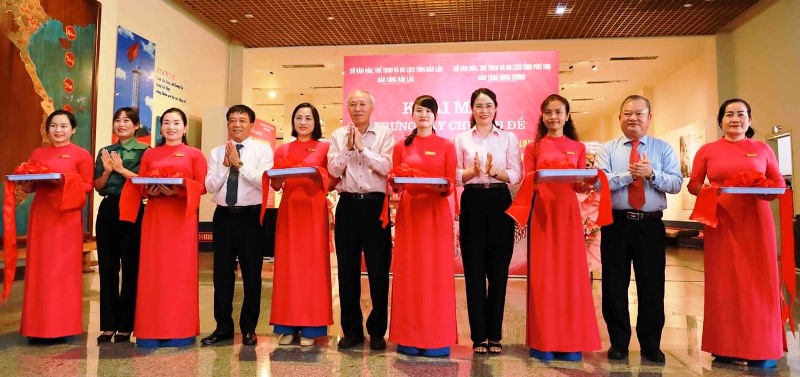 Trưng bày chuyên đề “Tín ngưỡng thờ cúng Hùng Vương và Hát Xoan Phú Thọ”