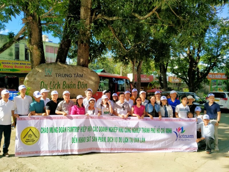 The Association of Industrial Parks in Ho Chi Minh City surveyed tourism products and services in Dak Lak