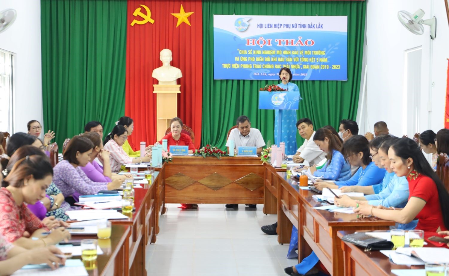 Sharing the Experience of Environmental Protection Models and Climate Change Response