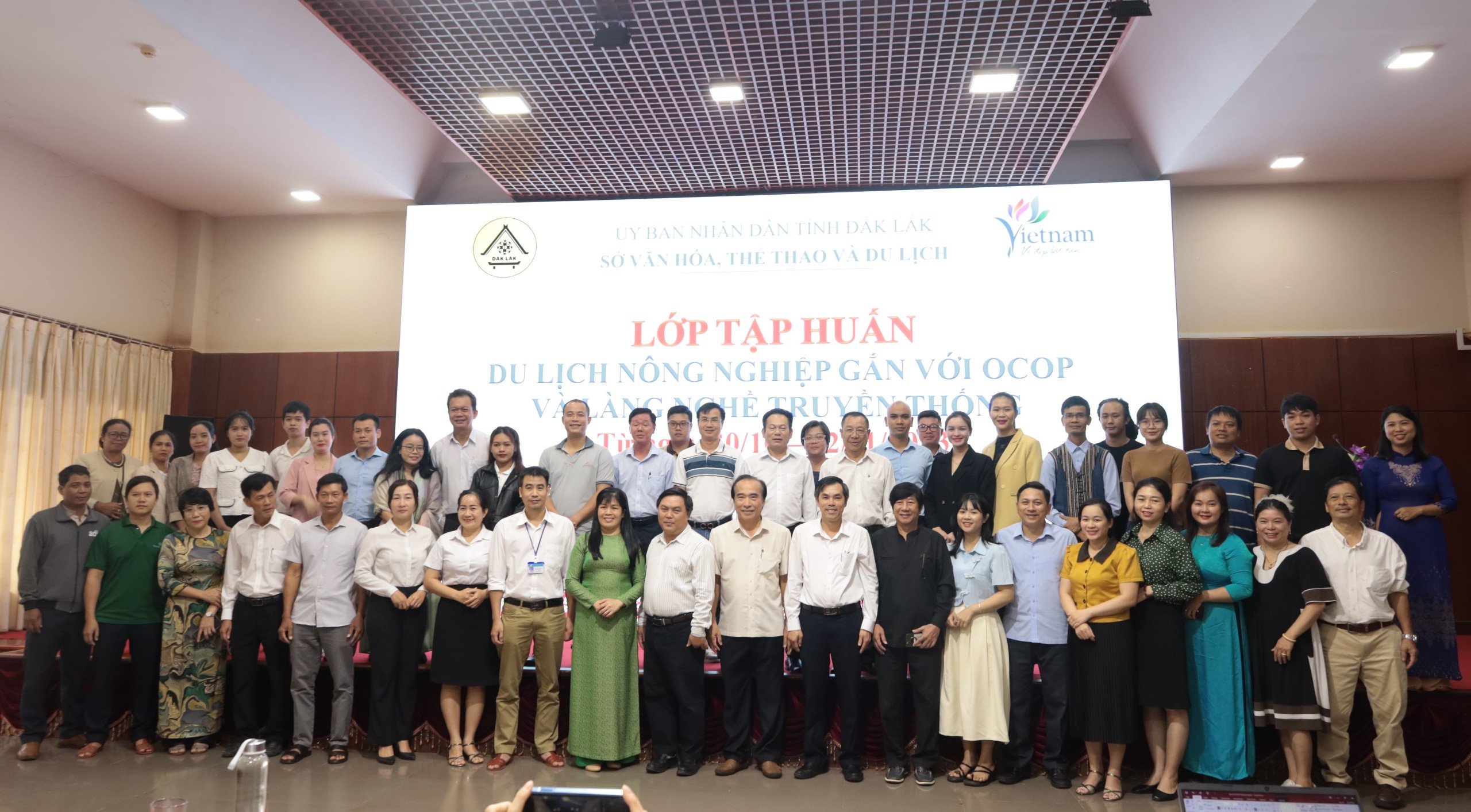 Tập huấn về du lịch nông nghiệp gắn với OCOP và làng nghề truyền thống