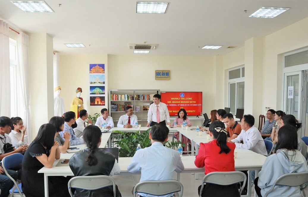 Thành lập góc Ấn Độ tại trường Đại học Tây Nguyên