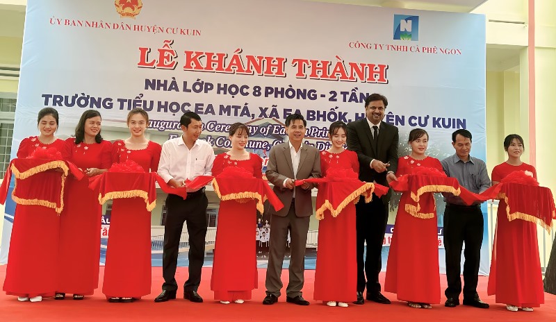 Khánh thành và bàn giao nhà lớp học tại xã Ea Bhốk, huyện Cư Kuin