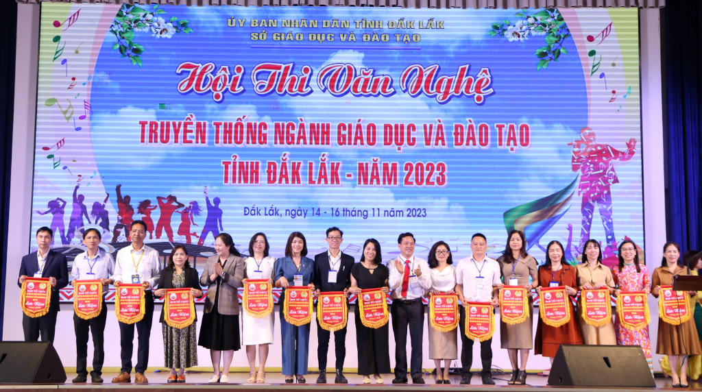 The opening ceremony of the Traditional Cultural and Arts Competition for the Education and Training Sector in Dak Lak Province in 2023