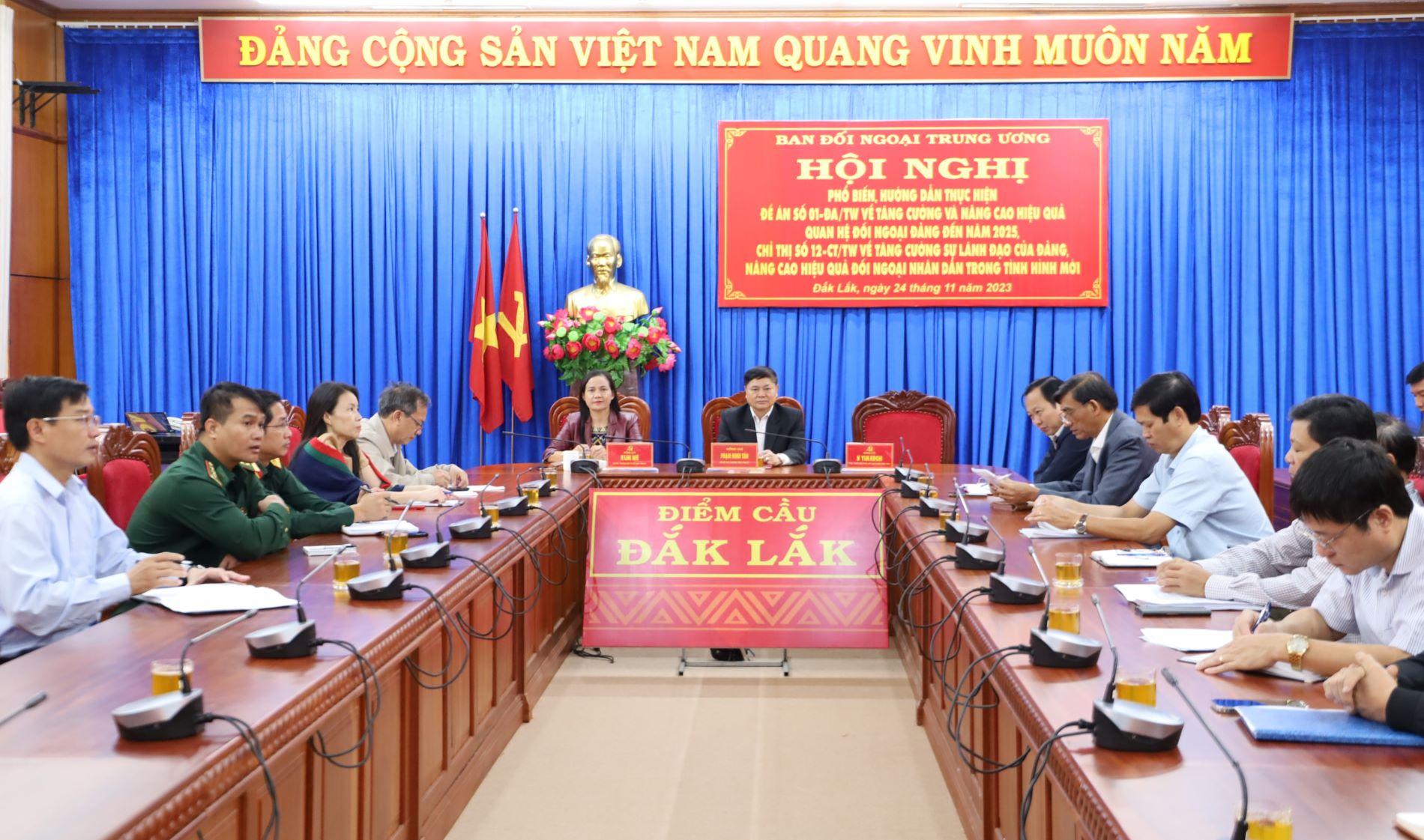 Enhancing the Effectiveness of Party's External Affairs and People's Diplomacy