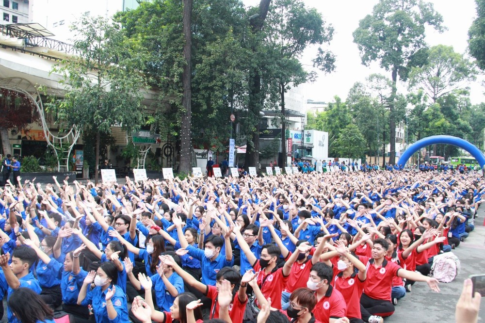 Dak Lak Recognizes 19 Exemplary Organizations and Individuals in Volunteer Activities for 2023