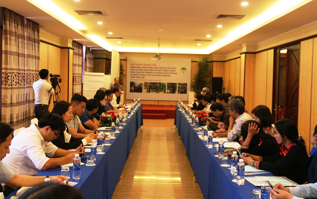 Hội thảo tham vấn khôi phục bến nước gắn với bảo vệ rừng đầu nguồn và bảo tồn, phát triển nghề gốm truyền thống