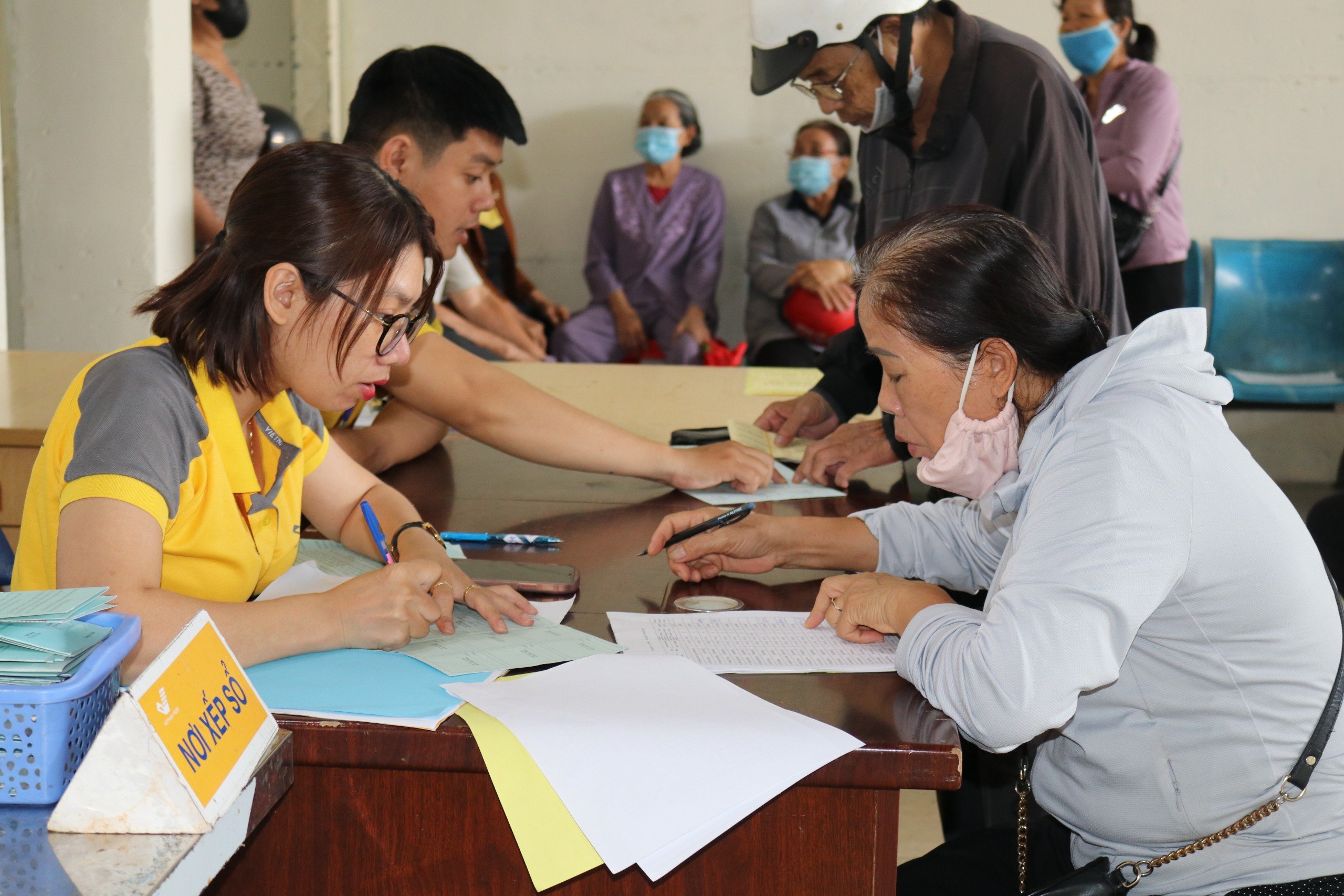 Chi trả lương hưu, trợ cấp Bảo hiểm xã hội  tháng 1 và 2 vào cùng kỳ chi trả tháng 1/2024