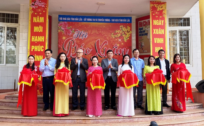 Khai mạc Hội Báo Xuân Giáp Thìn 2024