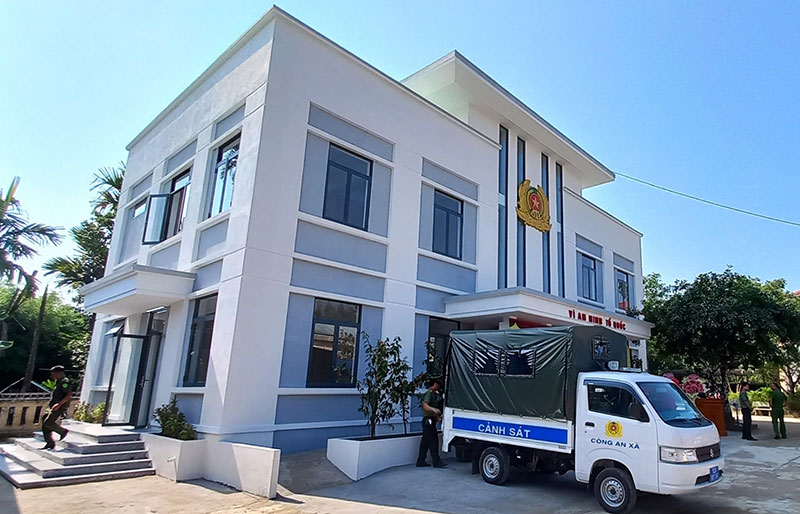 Quyết định về việc giao 1.497,6m2 đất tại thị trấn Ea Knốp, huyện Ea Kar cho Công an tỉnh Đắk Lắk để sử dụng vào mục đích đất an ninh (xây dựng Trụ sở làm việc Công an thị trấn Ea Knốp)