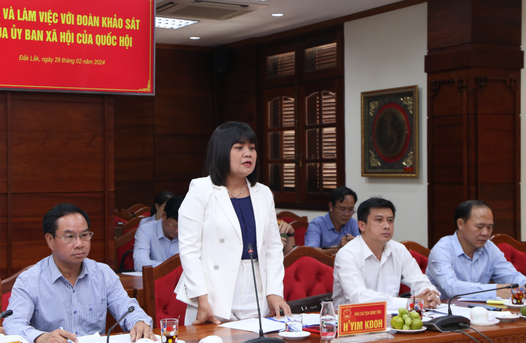 UBND tỉnh làm việc với Đoàn khảo sát của Ủy ban xã hội của Quốc hội.