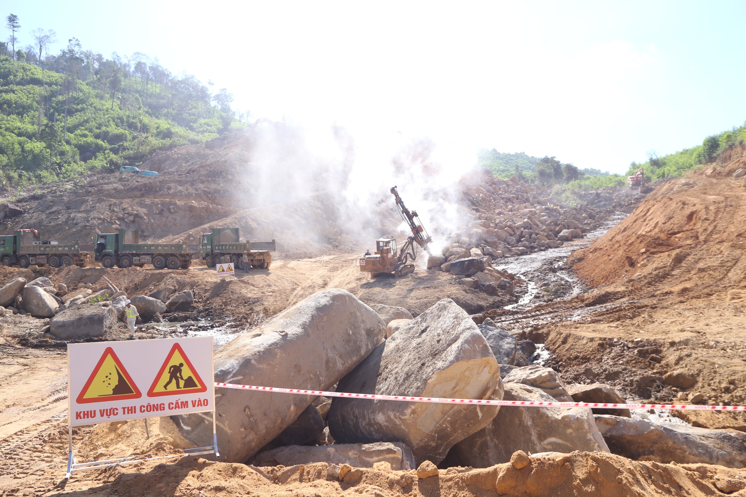 Bắt đầu thi công mở cửa hầm Phượng Hoàng thuộc Dự án cao tốc Khánh Hòa – Buôn Ma Thuột từ tháng 3/2024